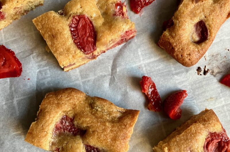 Roasted strawberry tahini blondies