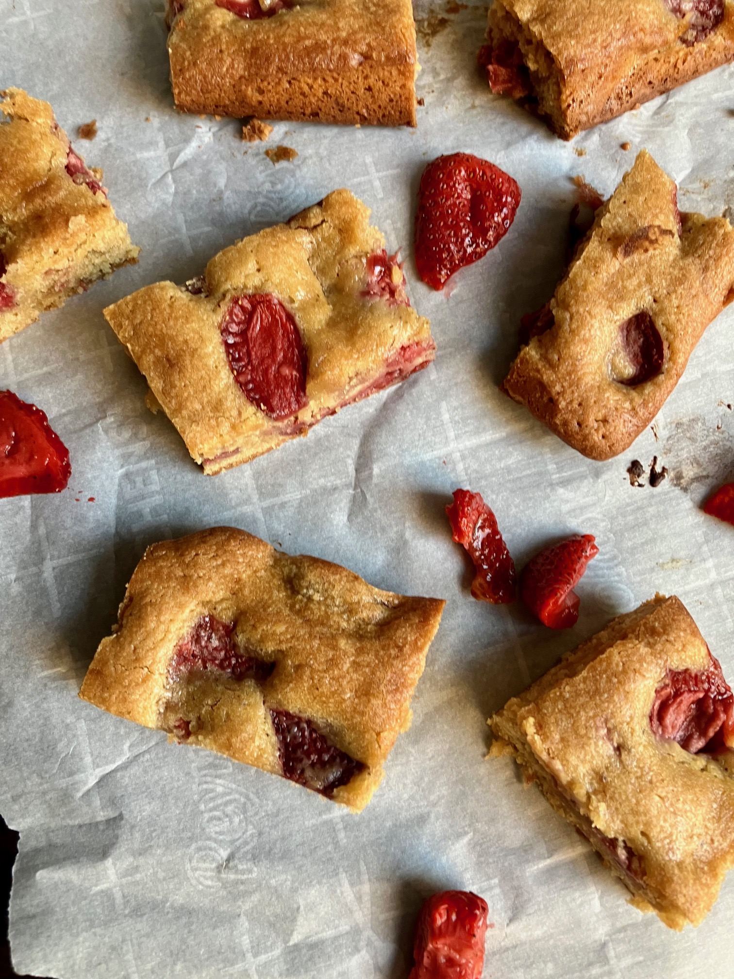 Roasted strawberry tahini blondies
