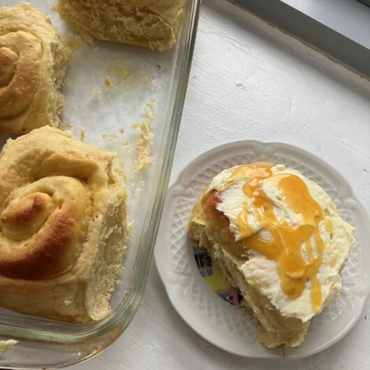 Passion fruit buns with cream cheese frosting